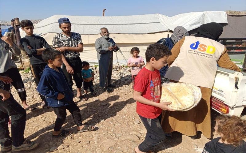 الانسان والتطوع